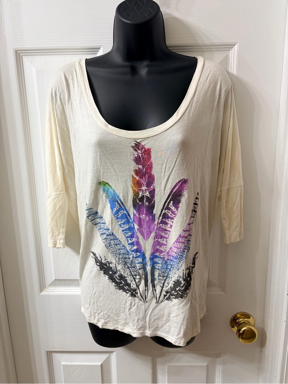 Vintage OBEY Dolman sleeve scoop neck graphic Boho Feather Top Size XS Oversized